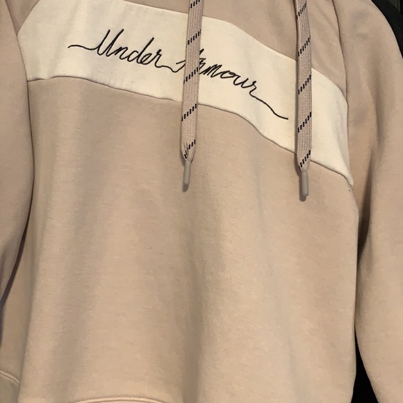 Under armour Pink hoodie.. - Picture 2 of 6